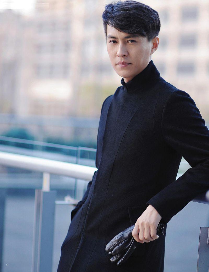 靳东